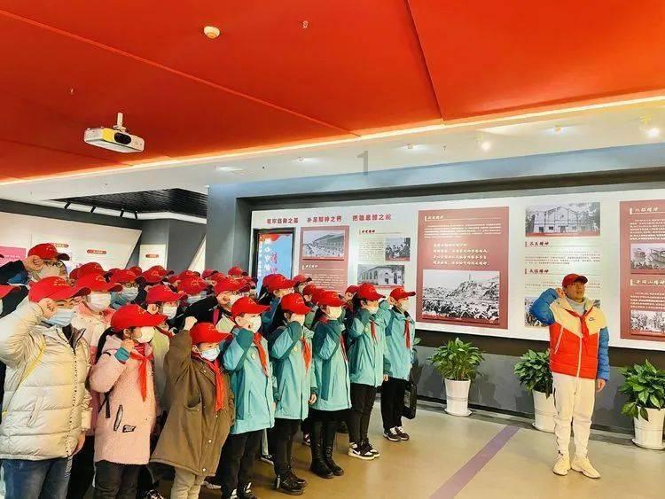 不想给宁德时代“打工”了？车企们纷纷掉头，别让外资捡了便宜