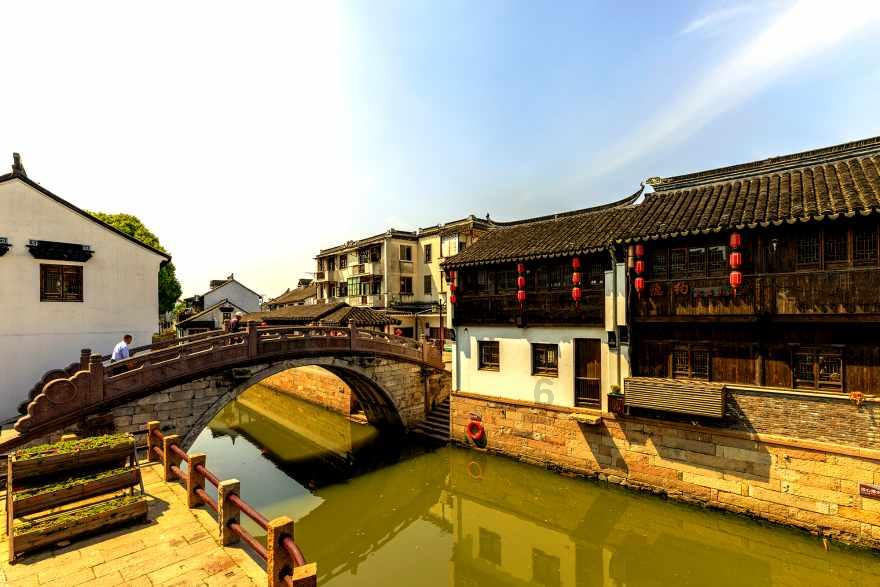 我工作了二十多年没交养老保险能退休吗我上一班的的时′候一事业编不1交步养老′保险后一期我不上一班了？